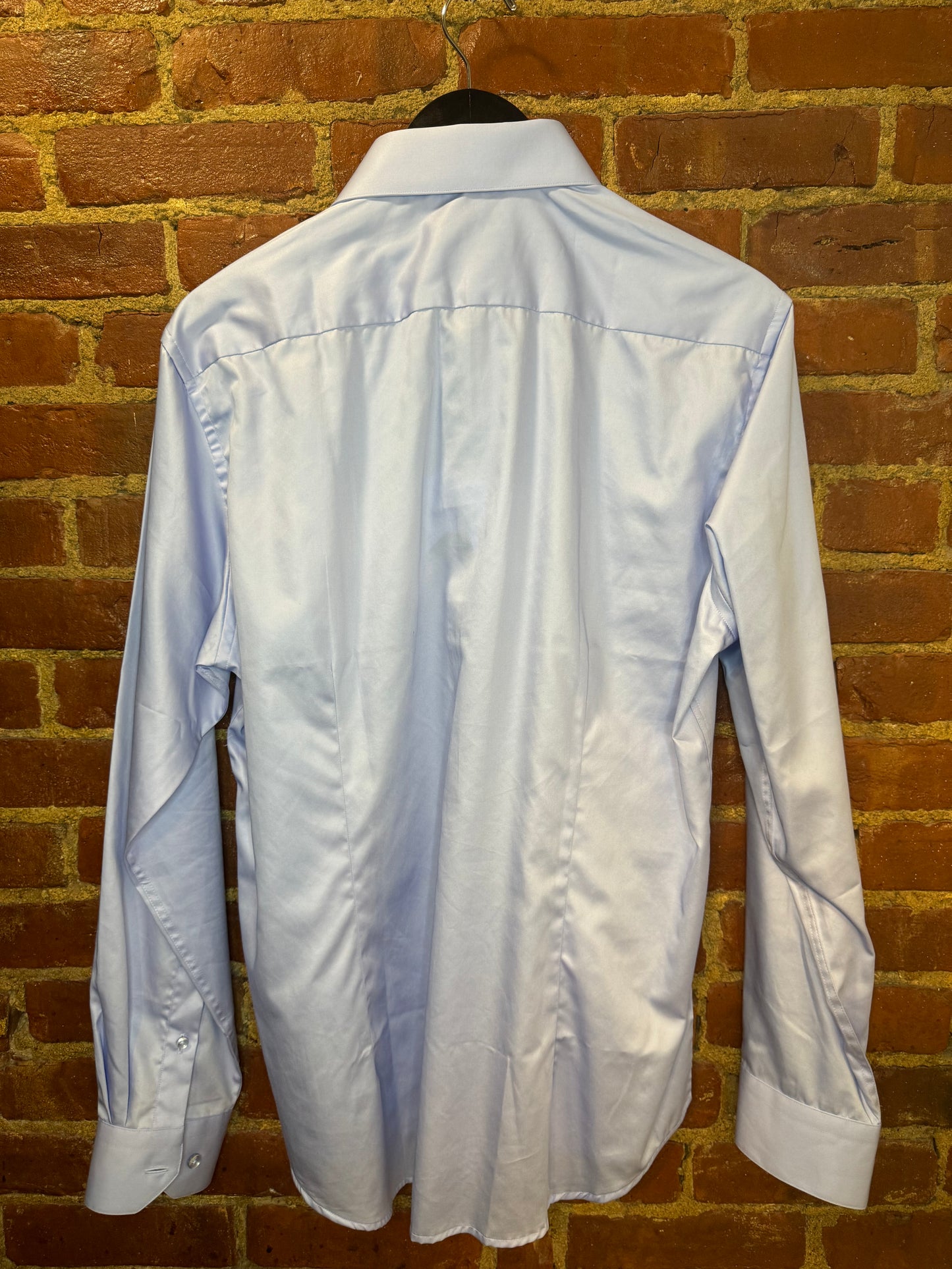 Levinas Men's Sleek Light Blue Tailored Button-Up Shirt